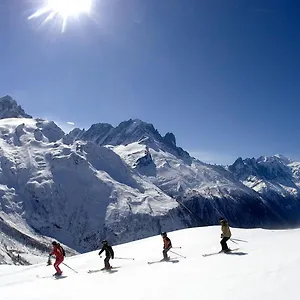 Marcel - Cosy Haven Mont Blanc Apartment